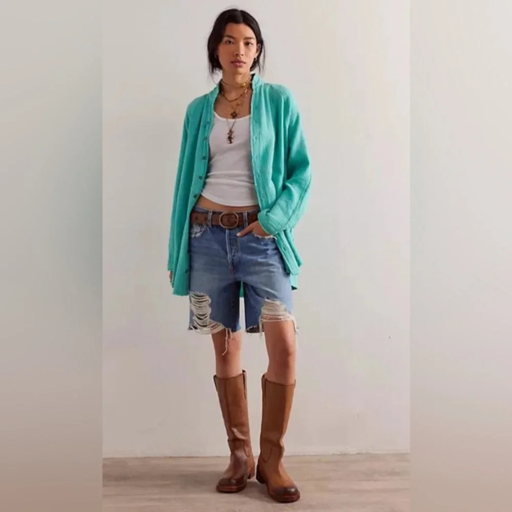 Free People! Summer Daydream Buttondown Top In Clear Skies NWT! - Picture 2 of 12